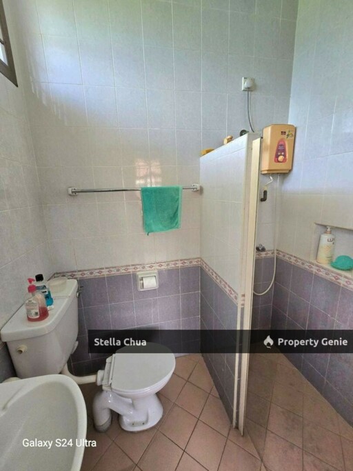 Taman Molek Single Storey Corner Lot  😍Hugest Land in the Residential for Sale