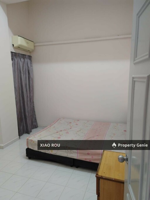 Straits court condominium  Jalan Ujong Pasir For Sales