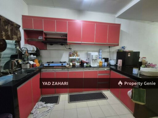 Jalan Kebun, Shah Alam | 1-Storey Terrace 4 Bedrooms | RM410K - Renovated and Nearby School