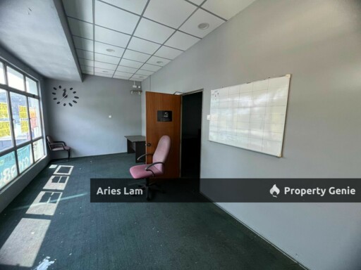 Double Storey Shoplot @ Setia Indah, Near Mount Austin