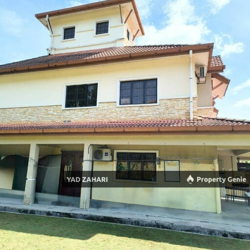 Bandar Nusa Rhu, Shah Alam | 2-Storey Terrace 4 Bedrooms | RM980K - Cornerlot, Spacious Extra Land & Renovated Kitchen with Approval