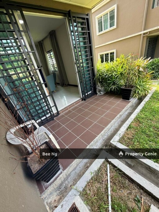 Larkin Residence / Town House / Ground Floor / 3bedroom / Fully Furnish