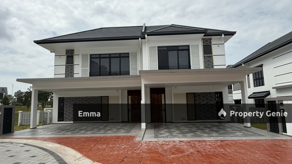 2 Storey Semi D Endlot Arundina For Sales