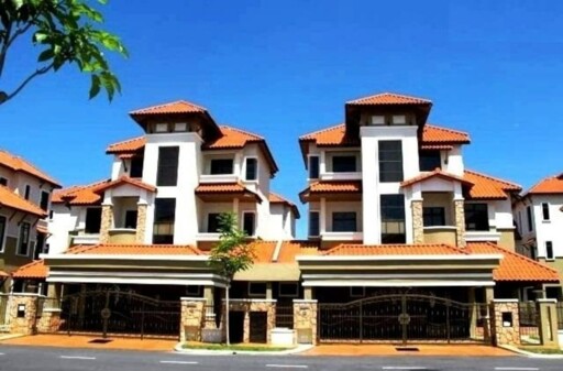Bayan Mutiara