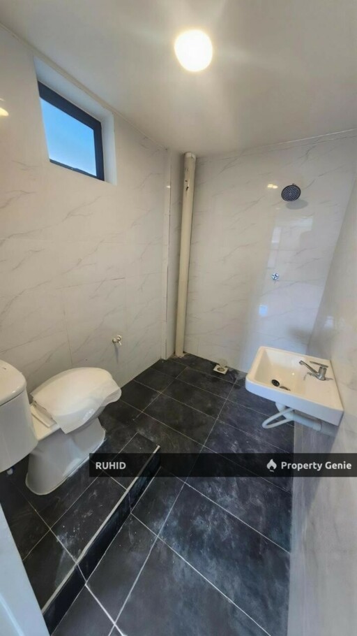 Taman Molek JB Low Cost Flat For Sale | Freehold | Renovated