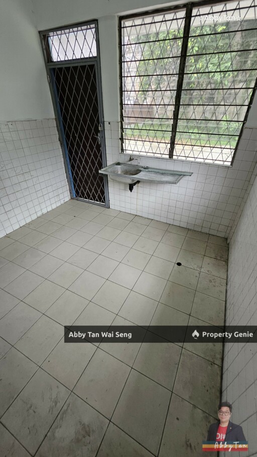 Taman Orkid | Semi-D | Old House | Big Land | KK High School