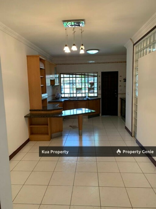 Double Storey Semi detached For Rent! Located at Tabuan Jaya, Kuching