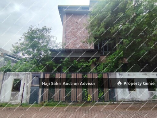 BANGLO  No. 11, Jalan Kubah U8/57B, Bukit Jelutong, Section U8, 40150 Shah Alam, Selangor