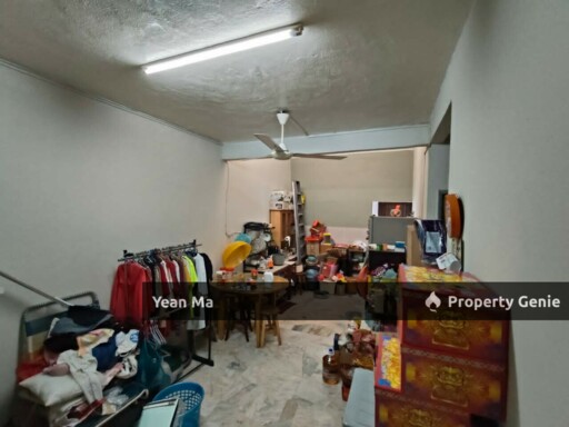 1st Storey Taman Bukit Rawang Jaya Renovation unit For Sale