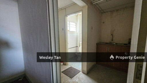 Melaka Raya 3 Commercial Adjoining Shops 66x70 Main Road with Parking