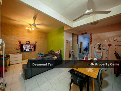Park Avenue, Seremban 2, Garden Avenue, Semi Renovated, (Facing No House)
