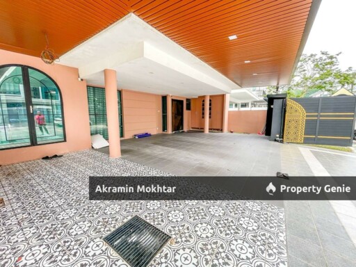 FREHOLD & RENOVATED | 3 Storey Semi-D Lambaian Residence, Kajang