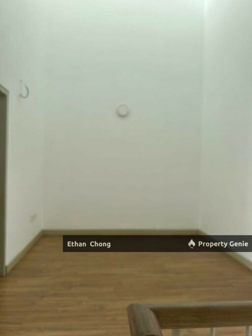 Elmina Valley 2 Partial Furnished Terrace House For sale