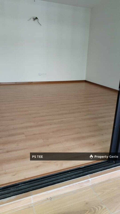 3 STOREY SEMI-D SENTOSA KLANG