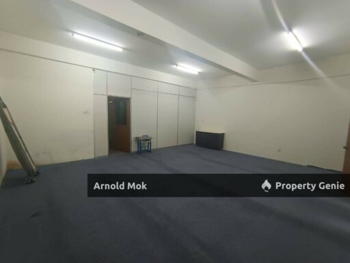 🏢 FOR RENT – OFFICE SPACES @ BANDAR BARU SERI ALAM 📍 Facing Main Road | Jalan Suria, Masai