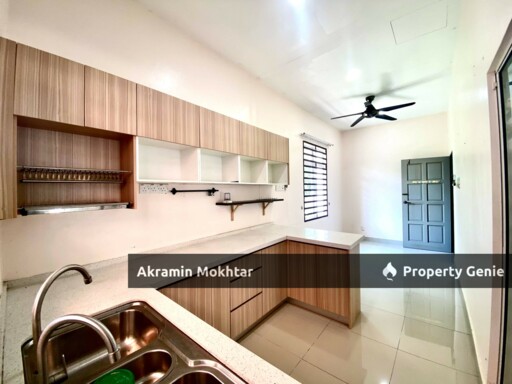 Freehold, Partially Furnished & Renovated | Double Storey Bungalow Sg Merab Desa Villa Idaman, Bangi Kajang