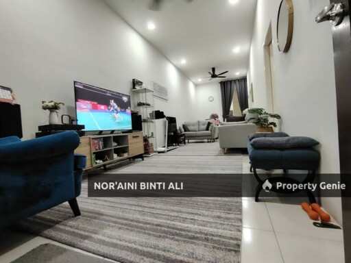 RUMAH TERES SETINGKAT DI KG PADANG PERMAI KUANTAN