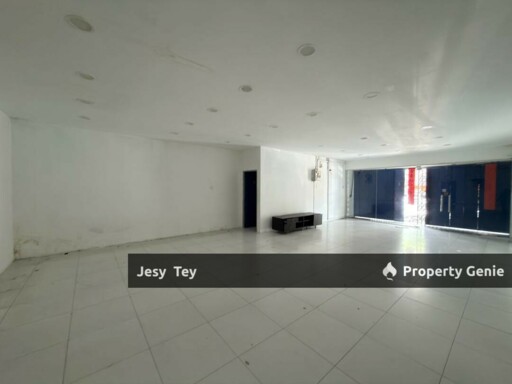 (Ground Floor) Taman Daya Shop For Rent