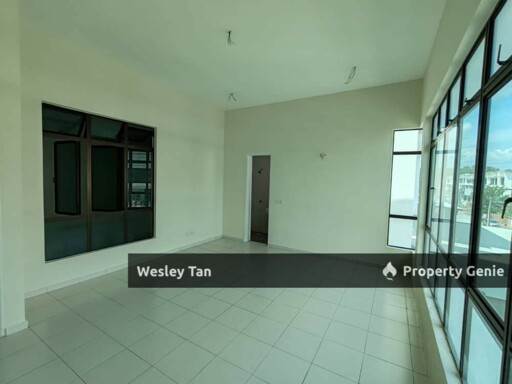 Ozana Residences, Ayer Keroh Melaka - 2.5 Storey Terrace House For Sale | Price Below Than Transacted Value | Serious Owner , View To Offer