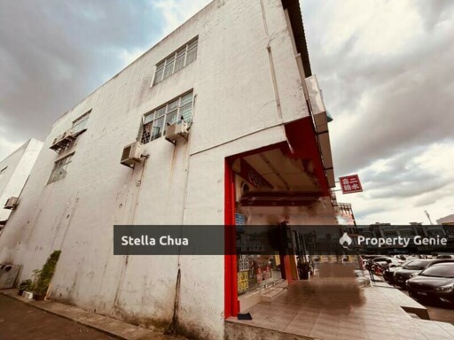 📍Jalan Austin Heights 8 🏪Ground Floor Shop End Lot for RENT