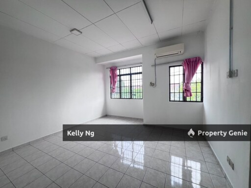 Double Sty Good Condition House At Bandar Puteri Klang Sale
