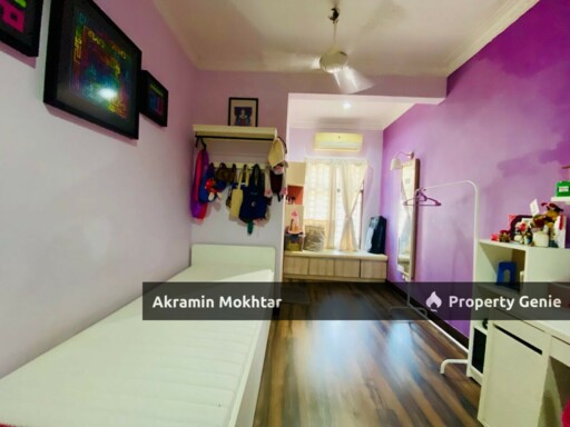 RENOVATED | TAMAN RIANA UKAY 2 STOREY TERRACE CORNER LOT