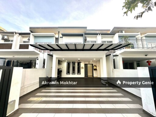 Freehold & Renovated | Double Storey Terrace Viola Alam Impian, Shah Alam