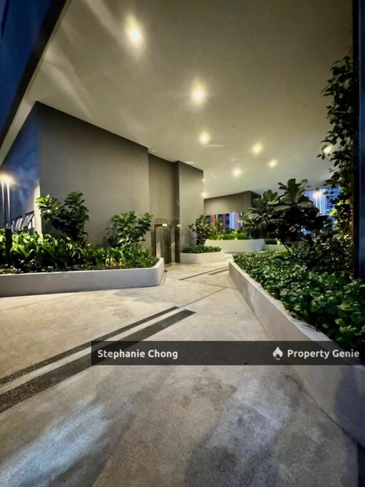 D'Vervain Residence | High Floor | Prime Location