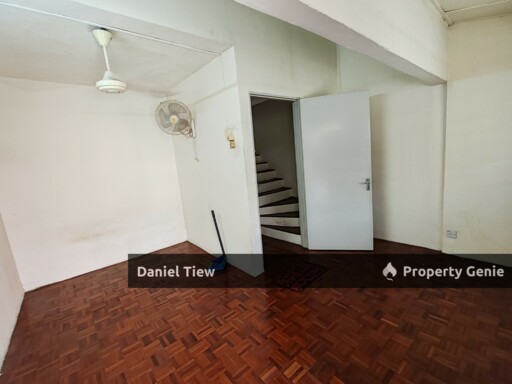 2.5 Storey freehold Sri Sinar landed near Kepong segambut for sell