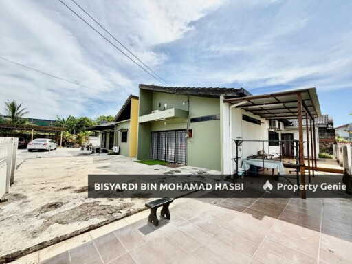 Freehold 11,144 SQ.FT Renovated Corner Lot Single Storey Bungalow Taman Bukit Chedang, Seremban.