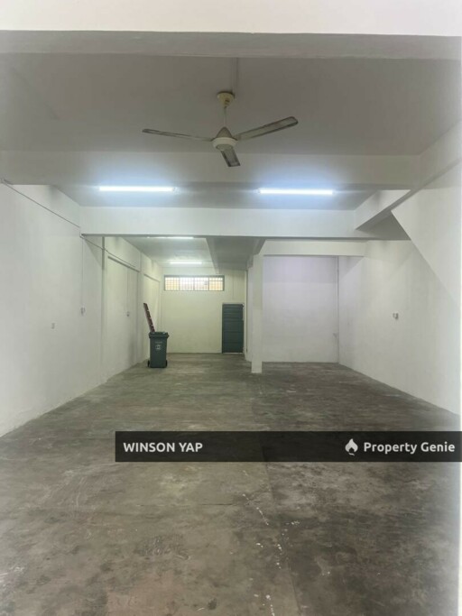 2 storey Shoplot Johor Jaya JB Ground Floor For Rent Facing Inside