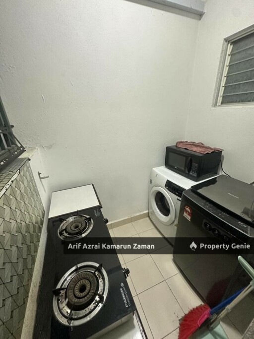 [Fully Furnished] Lakefront Prima SelangorKu, Cyberjaya | 3R2B | 850 sqft | Free WiFi | 2 Car Parks | RM1,600