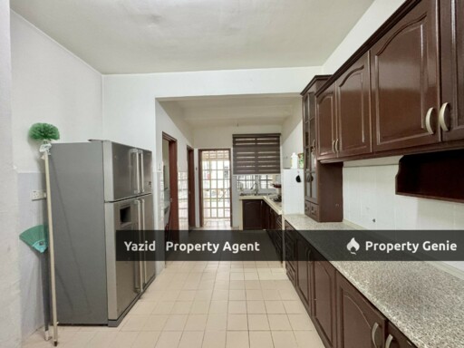 Double Storey, Taman Seri Putra, Kajang [ Gated and Guarded  ]