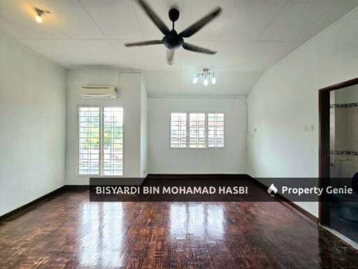 2 STOREY TAMAN PINGGIRAN  USJ 1 SUBANG JAYA