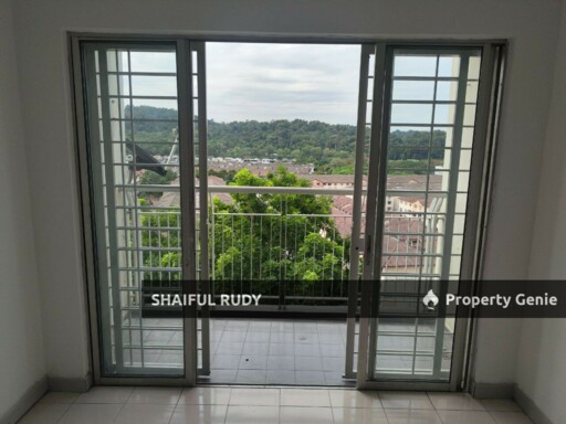 WANT TO SELL. PARK AVENUE CONDOMINIUM DAMANSARA DAMAI