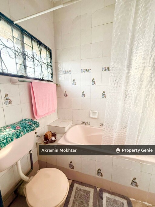 Freehold, Facing Open & Renovated | Double Storey Bungalow Kampung Tunku, Petaling Jaya