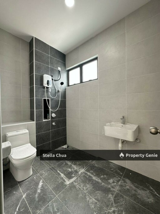 Austin Duta Double Storey House for Rent