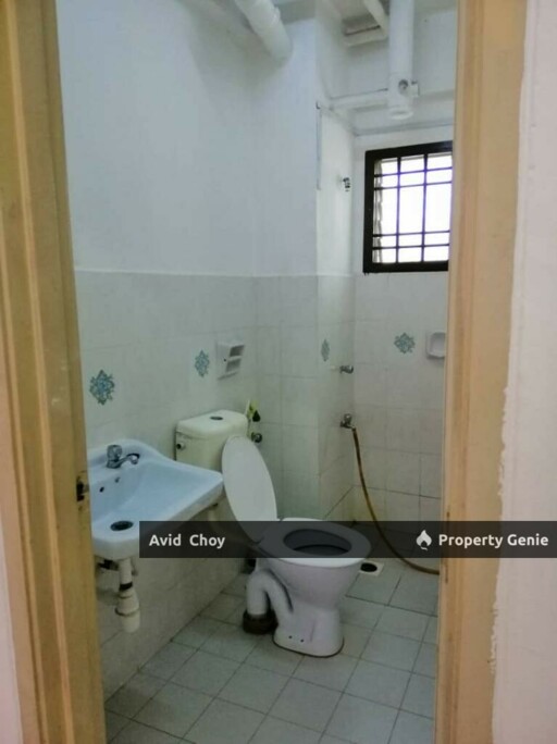 Vista Seri Alam Apartment, (Level 2)for Sale Rm240,000