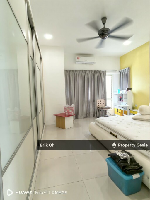 East Lake Residence Seri Kembangan PENTHOUSE FOR SALE