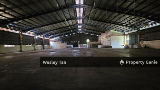 Corner Fully Covered Factory 65,000sf 1,600amp No Beam Production Area