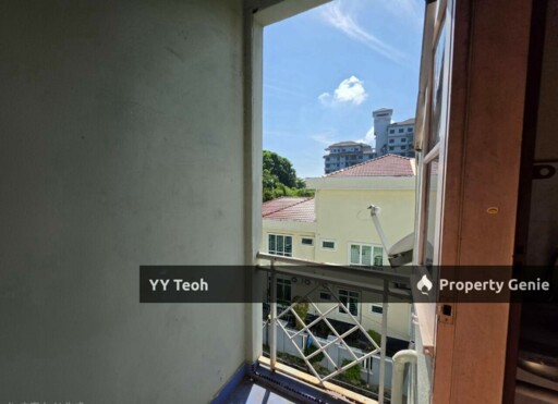 CORNER Golden Shower Condo Ruby 2R Unit｜LVL 3