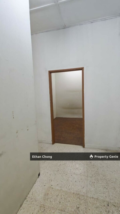Shoplot House for Rent at Jalan Wawasan Ampang