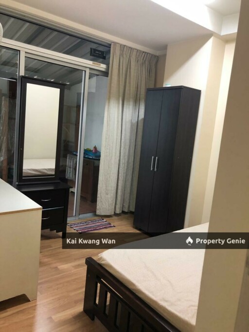 Saffron  1950sqft Big Unit 3 Room!