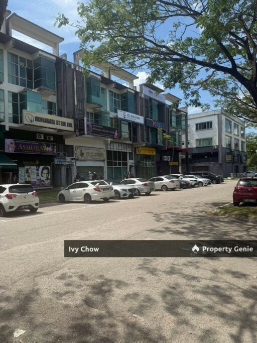 Danga Utama ground Floor for rent