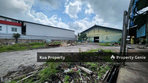 4 Plots of Land Including Warehouse & Offices For Sale @ Pending