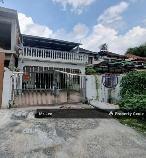 2 storey house-Jinjang Selatan(Behind Bren Mall) @ KL-Sale below bank value Rm170k