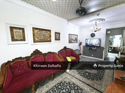 Jalan Teratai Facing Open near Public Bank Bukit Beruntung Double Storey For Sale