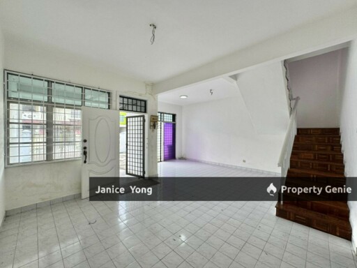 Taman Puteri Wangsa Ulu Tiram Terrace House For Sale
