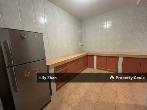 Semi Detached Landed House, 4Bed 3Bath Furnished, Spacious, Big Land, Taman BDC, Kolombong, Kota Kinabalu.
