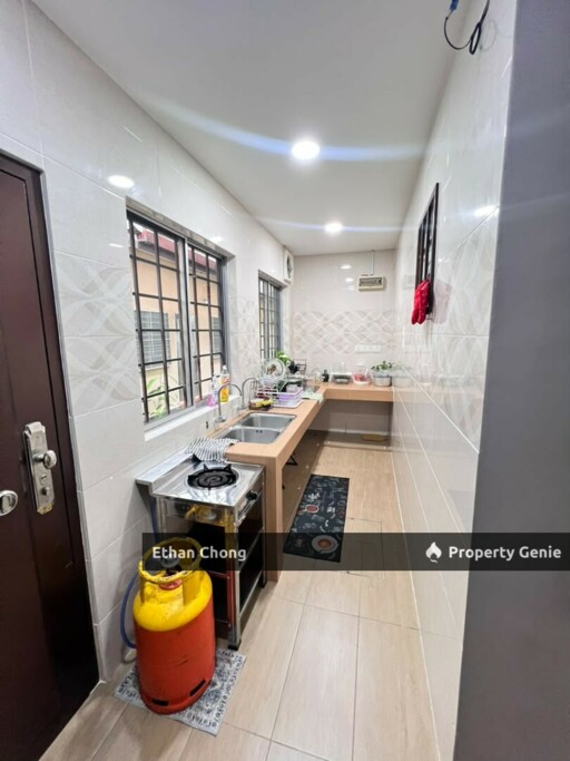 Fully Furnished 3 Storey Terrace House for Rent at Taman Pelangi Subang, Shah Alam